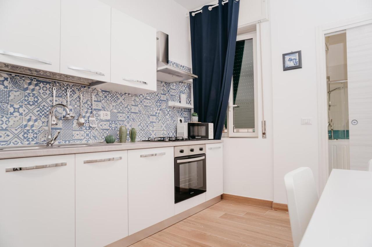 Апартаменти Brombeis Fantastica By Casa Napoletana - Town Center Неаполь Екстер'єр фото