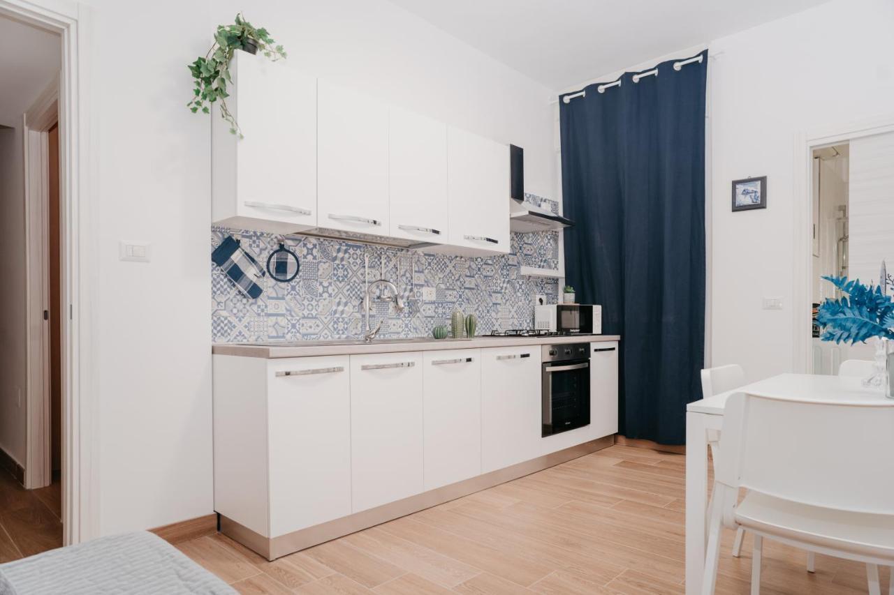 Апартаменти Brombeis Fantastica By Casa Napoletana - Town Center Неаполь Екстер'єр фото